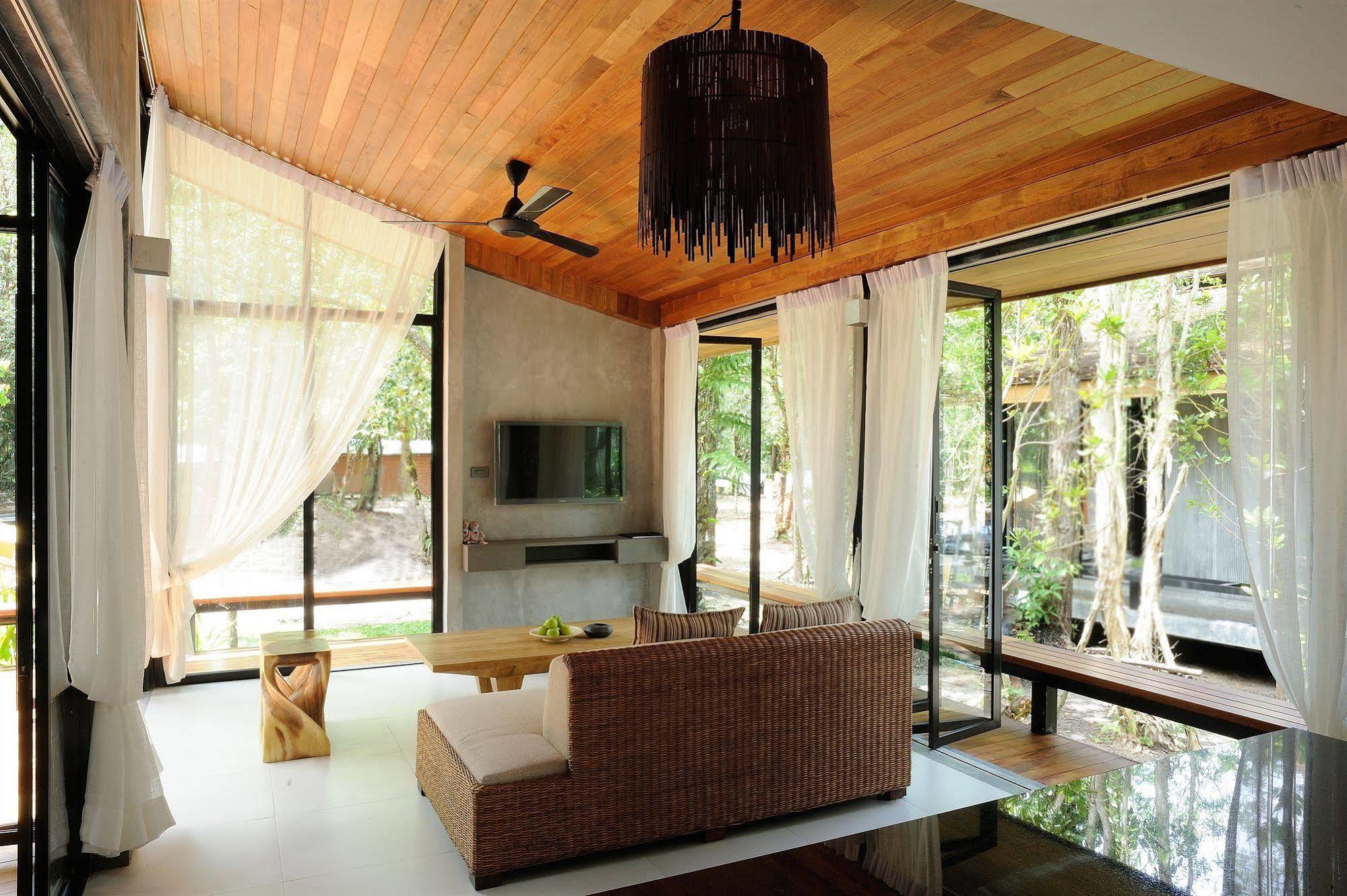 Villa Thalanena By The Beach Exterior photo